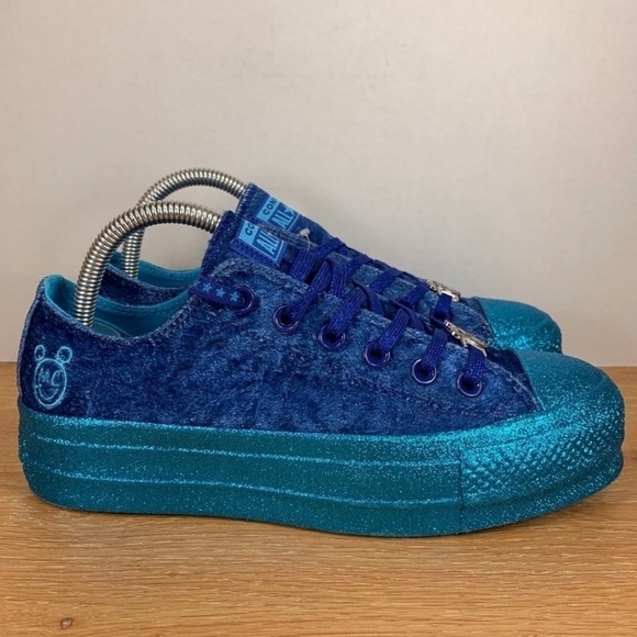 Converse CTAS Platform Miley Cyrus Low Top Velvet Glitter Shoe Size‎ 6.5 Women - Picture 1 of 8